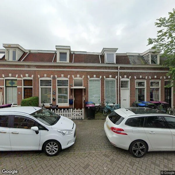 Straatbeeld van Gysbert Japicxstraat 84, 8933BE Leeuwarden