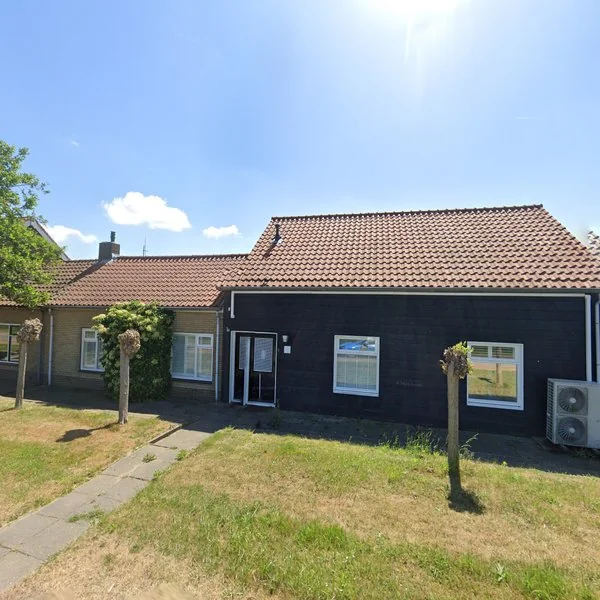 Straatbeeld van Haasdijk 12, 3216LD Abbenbroek