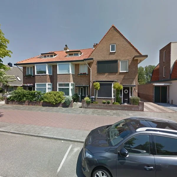 Straatbeeld van Hagelingerweg 200, 2071CN Santpoort-Noord