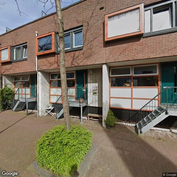 Straatbeeld van Hallenstraat 1, 7411CZ Deventer