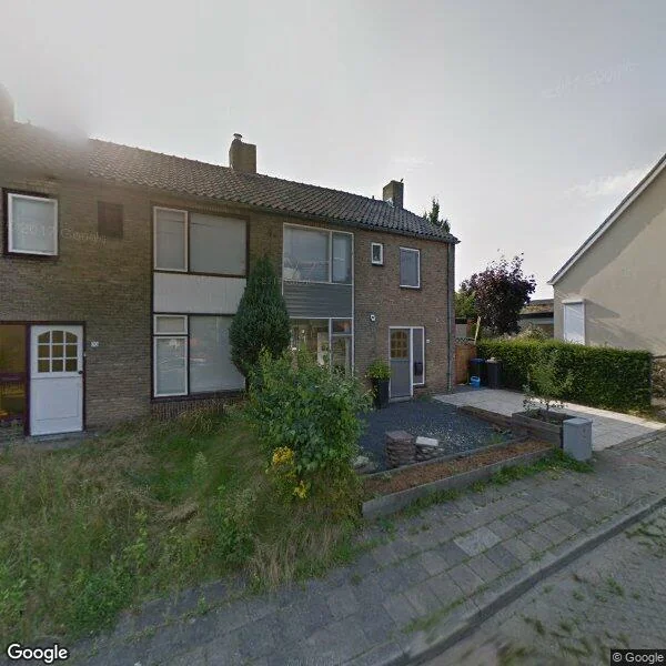 Straatbeeld van Halsterseweg 68, 4661KP Halsteren