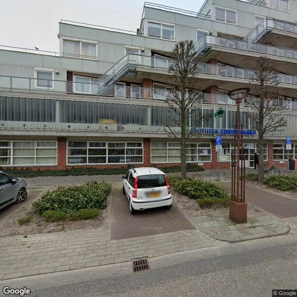 Straatbeeld van Haringvlietweg 84, 1784HA Den Helder