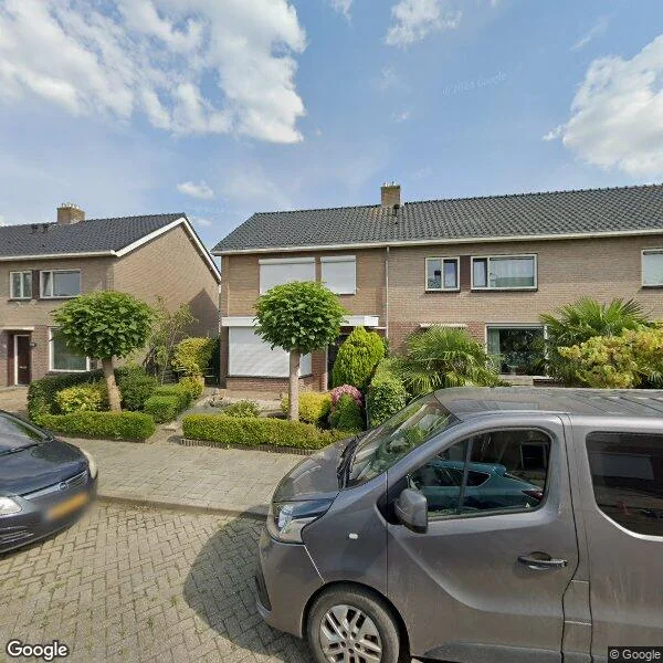 Straatbeeld van Hazelaarstraat 8, 4793BD Fijnaart