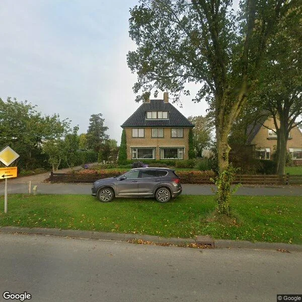 Straatbeeld van Hearewei 1A, 8855AZ Sexbierum