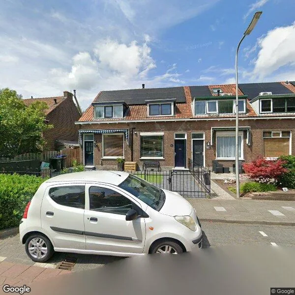 Straatbeeld van Heer Oudelandslaan 12, 3335LC Zwijndrecht