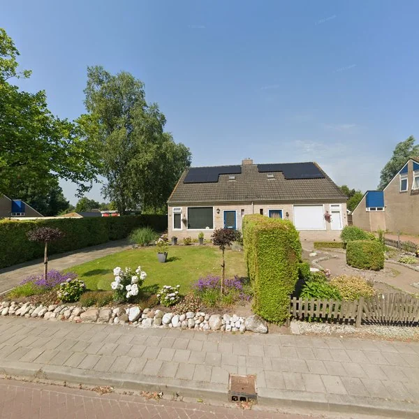 Straatbeeld van Heidewei 17, 9299HX Sweagerbosk