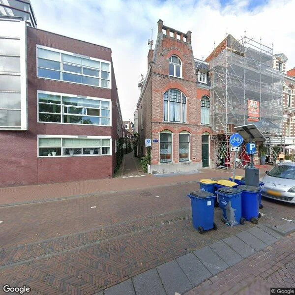 Straatbeeld van Helmbrekersteeg 11B, 2011DE Haarlem