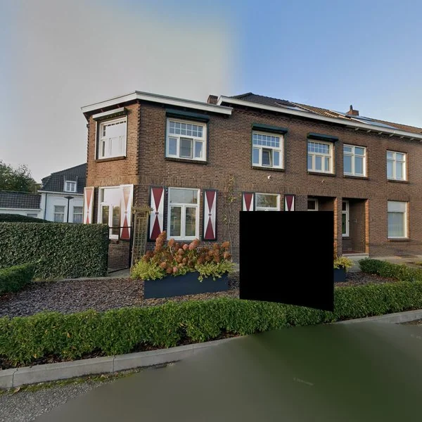 Straatbeeld van Helmondseweg 2, 6003NA Weert