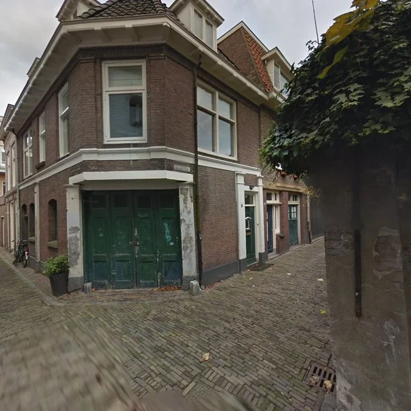 Straatbeeld van Helmsteeg 12, 4201CC Gorinchem
