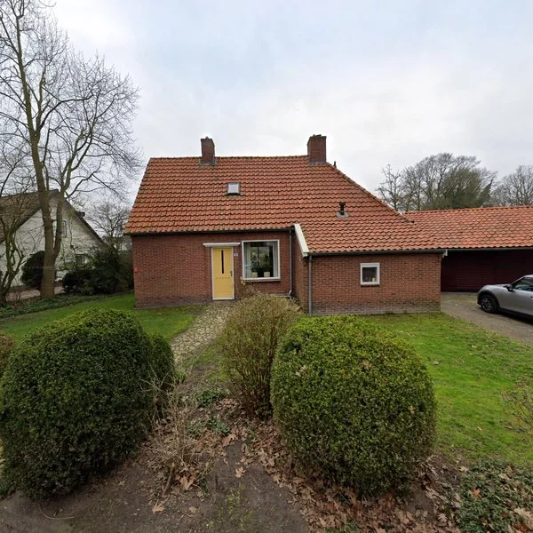 Straatbeeld van Hemmenweg 9, 9454PP Ekehaar