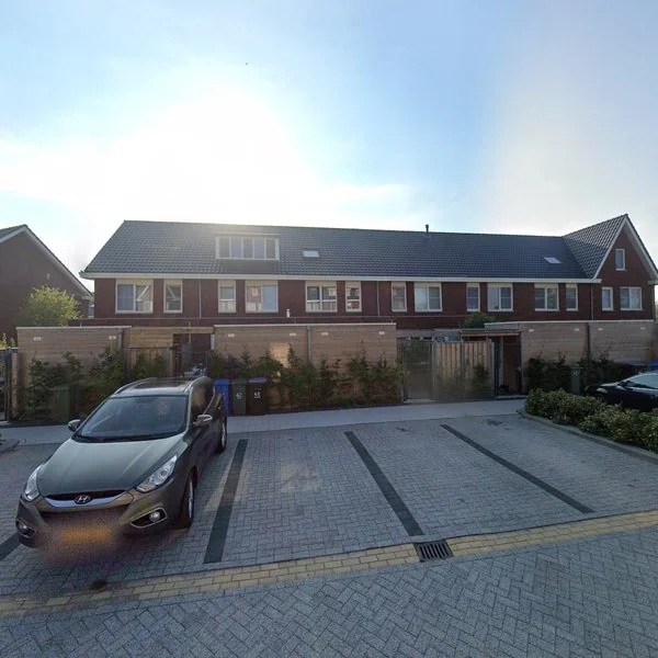 Straatbeeld van Hendrick Avercampstraat 74, 2406HJ Alphen aan den Rijn