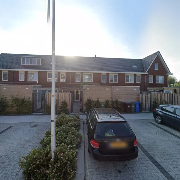 Straatbeeld van Hendrick Avercampstraat 76, 2406HJ Alphen aan den Rijn