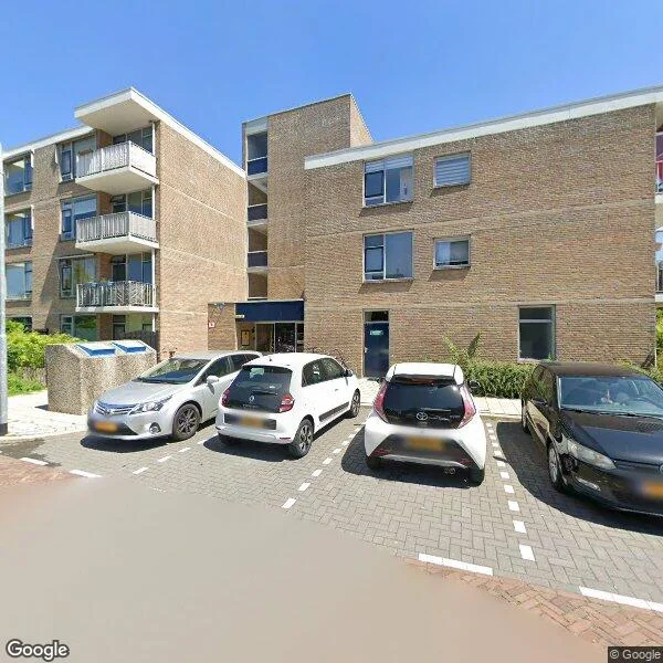 Straatbeeld van Henegouwen 82, 3332GD Zwijndrecht