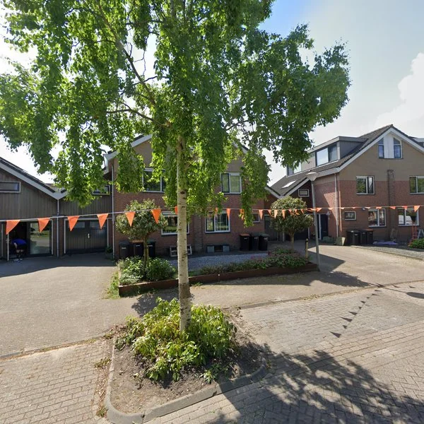 Straatbeeld van Henneland 28, 1645RW Ursem