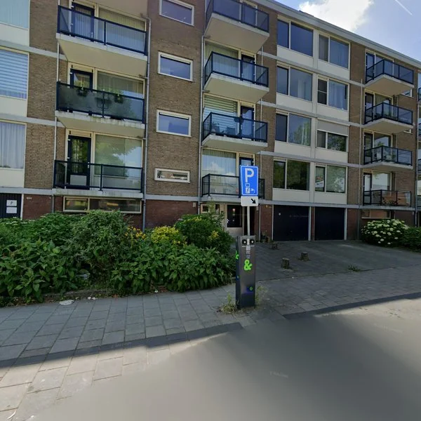 Straatbeeld van Henri Polakstraat 128, 3317KS Dordrecht