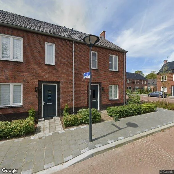 Straatbeeld van Henri Vullinghsstraat 9, 5976PX Kronenberg