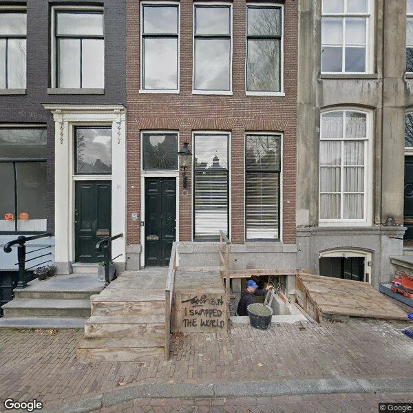Straatbeeld van Herengracht 16, 1015BK Amsterdam