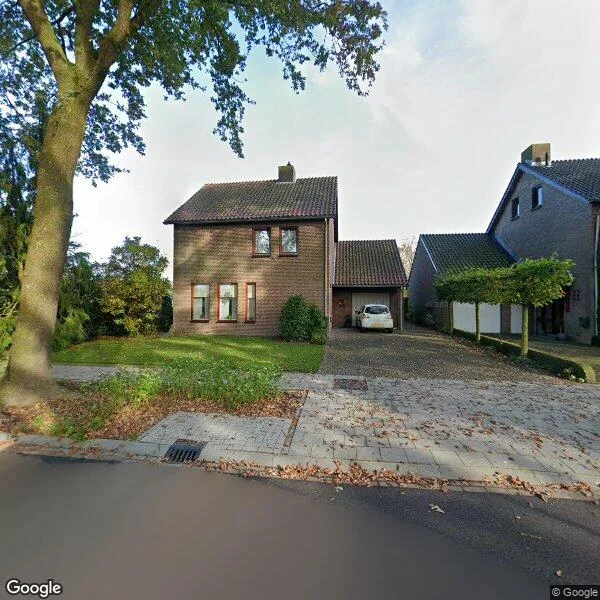 Straatbeeld van Herenvennenweg 22, 6006SW Weert