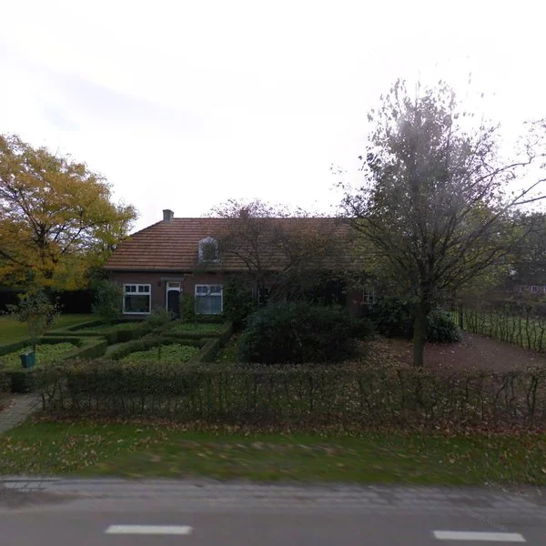 Straatbeeld van Heuvelstraat 8, 5066PC Moergestel