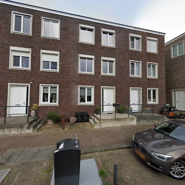 Straatbeeld van Hindeloopenkade 136, 3826BD Amersfoort