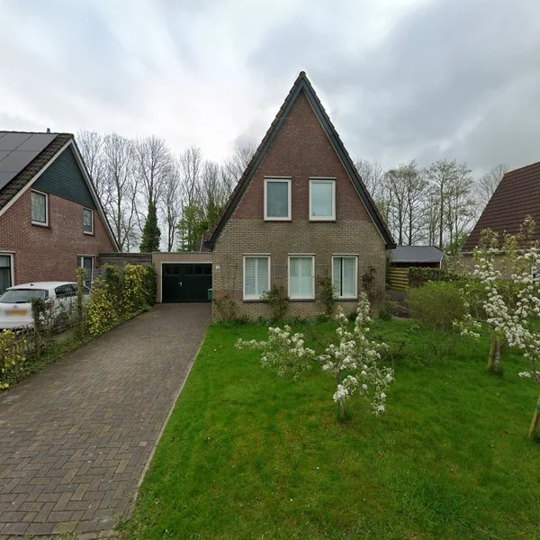 Straatbeeld van Hoatse de Jongstrjitte 10, 9057RK Jelsum