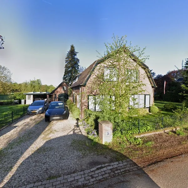 Straatbeeld van Hoeksehofstraat 16, 6684DH Ressen