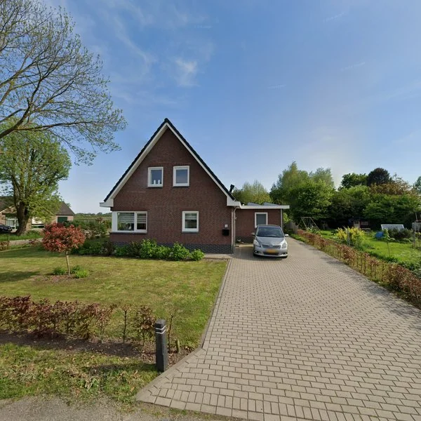 Straatbeeld van Hoenveldsestraat 1, 6665NB Driel