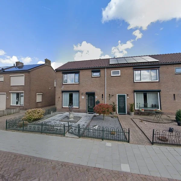 Straatbeeld van Hofstraat 16, 5317JN Nederhemert