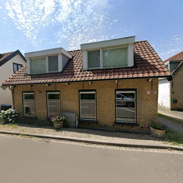 Straatbeeld van Hoge Kade 23, 3341BD Hendrik-Ido-Ambacht