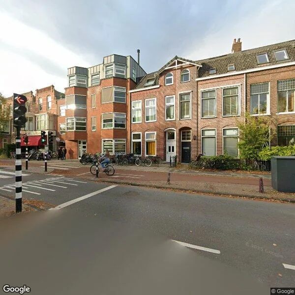 Straatbeeld van Hoge Rijndijk 36, 2313KK Leiden