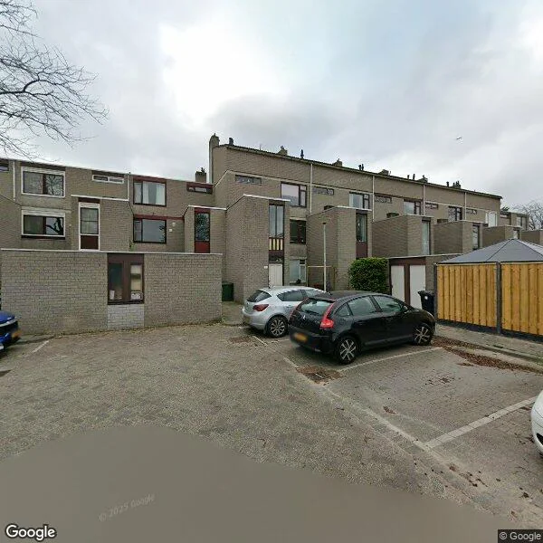 Straatbeeld van Hoge Weije 138, 3191SK Hoogvliet Rotterdam