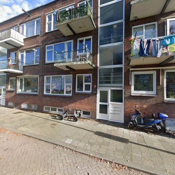 Straatbeeld van Hogenbanweg 138A, 3028GW Rotterdam