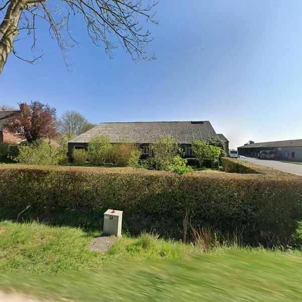 Straatbeeld van Hogeweg 4, 5398JT Maren-Kessel