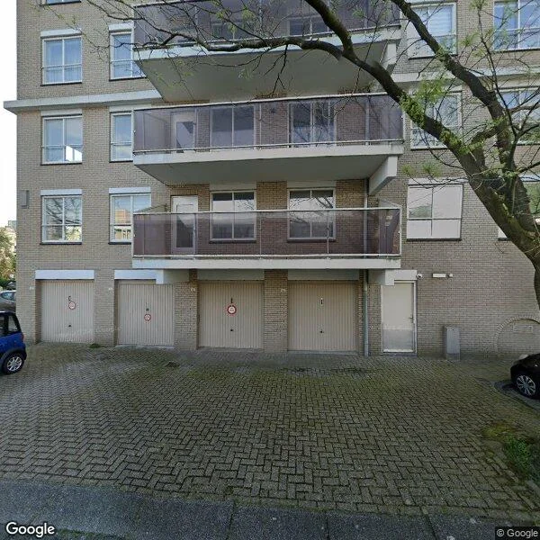 Straatbeeld van Hogewerf 163, 1082NC Amsterdam
