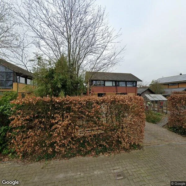 Straatbeeld van Hollandse Hout 303, 8244GM Lelystad