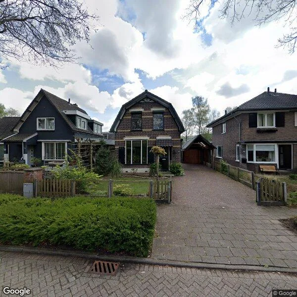 Straatbeeld van Holthuis 15, 7335AB Apeldoorn