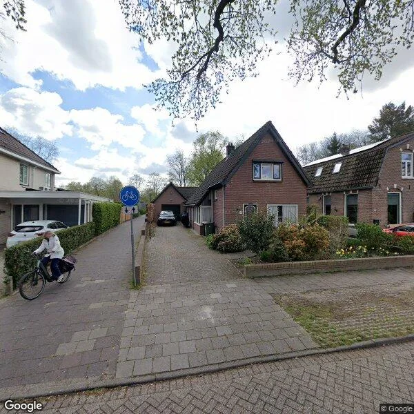 Straatbeeld van Holthuis 31, 7335AB Apeldoorn