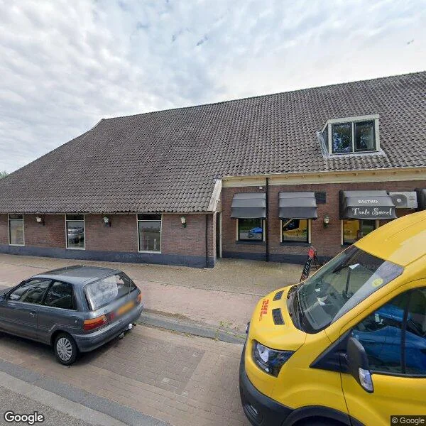 Straatbeeld van Hoofdstraat 15, 7851AA Zweeloo