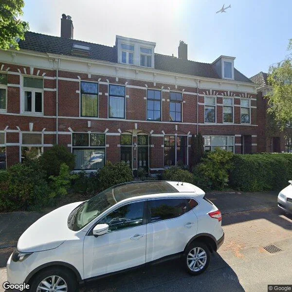 Straatbeeld van Hoofdstraat 310, 2171BS Sassenheim