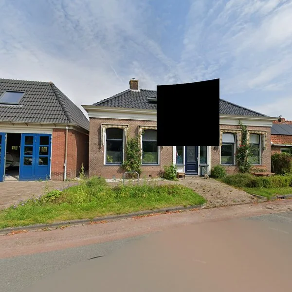 Straatbeeld van Hoofdstraat 8, 9961PB Mensingeweer