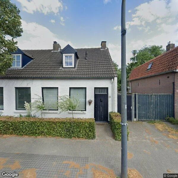 Straatbeeld van Hoofdstraat 94, 5706AM Helmond