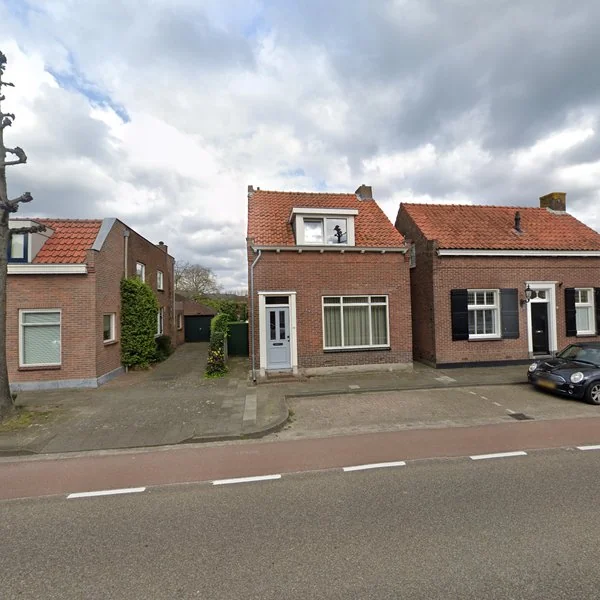 Straatbeeld van Hoofdstraat 95, 4844CC Terheijden