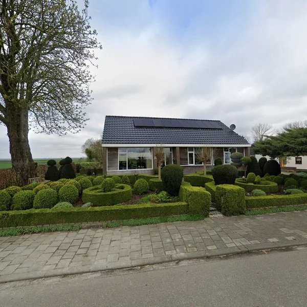 Straatbeeld van Hoofdweg 10, 9942PD 't Waar