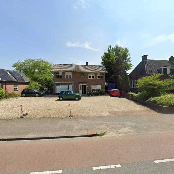 Straatbeeld van Hoofdweg 42, 7371AJ Loenen
