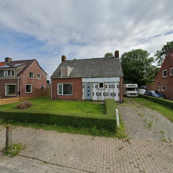 Straatbeeld van Hoofdweg 57, 9966VB Zuurdijk