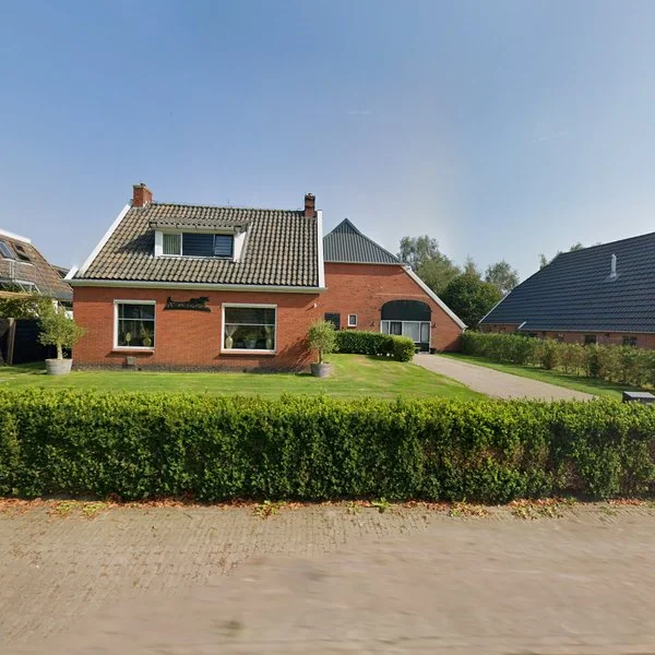 Straatbeeld van Hoofdweg 8, 9333PB Langelo