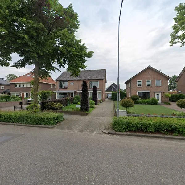 Straatbeeld van Hoofdweg 97, 6744WH Ederveen
