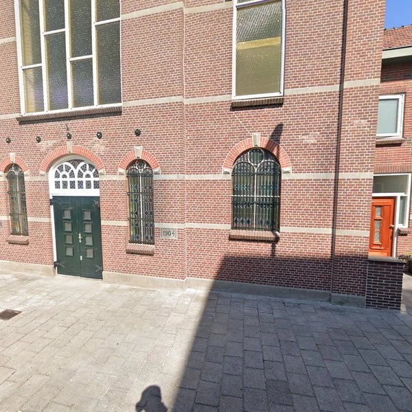 Straatbeeld van Hooftstraat 240A, 2406GR Alphen aan den Rijn