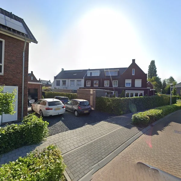 Straatbeeld van Hooge Veld 35, 4152DA Rhenoy