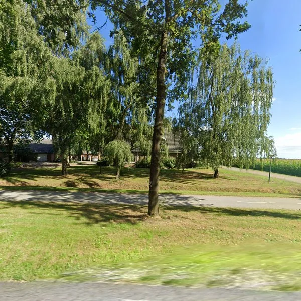 Straatbeeld van Hoogeveenseweg 12, 9435TC Bruntinge